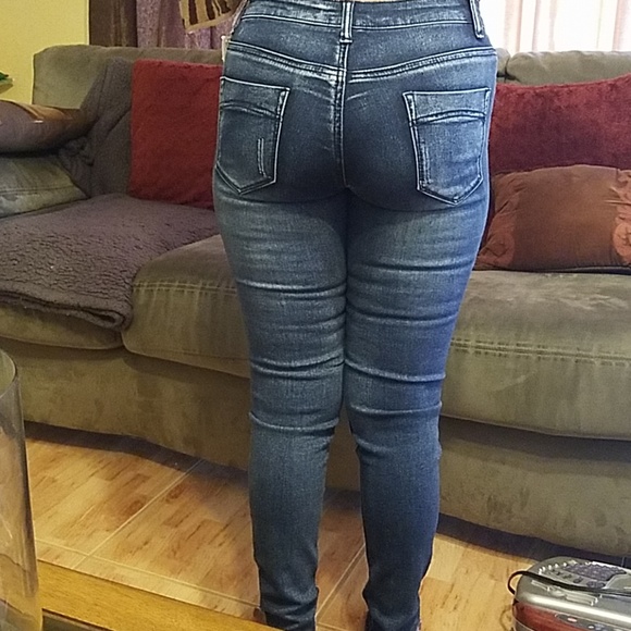 Hot New jeans size 5 - Picture 2 of 4